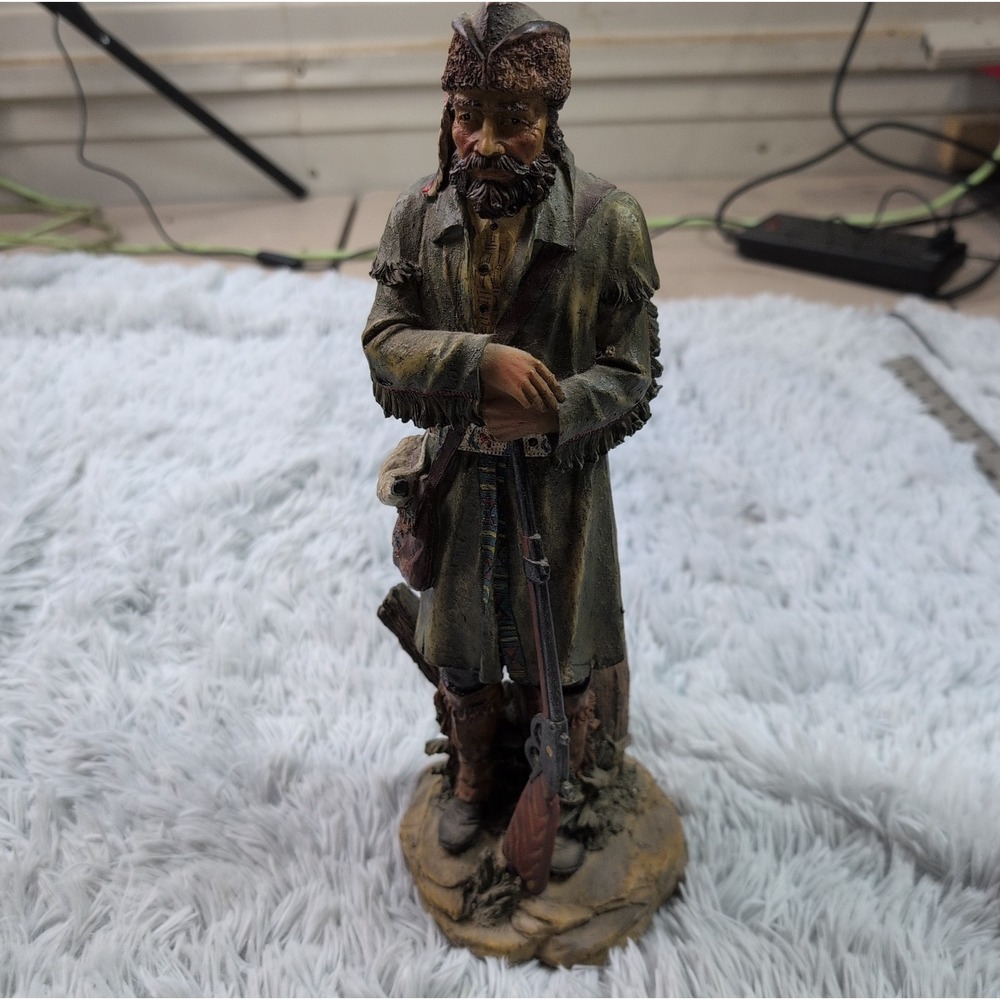 Vintage Sculpture Mountain Man Figurine Fur Trader Missionary Detailed
